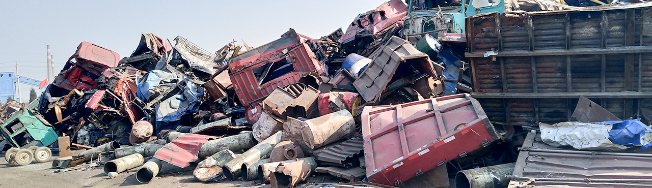 金屬撕碎機(jī)正逐漸成為回收廢舊金屬中重要的一環(huán)(圖1) 金屬撕碎機(jī)正逐漸成為回收廢舊金屬中重要的一環(huán)(圖1)