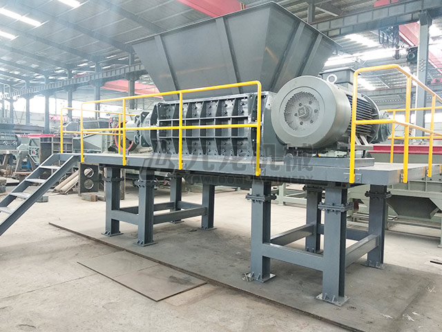 撕碎機(jī) 撕碎機(jī)